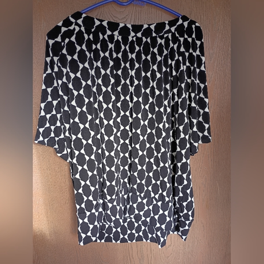JM Collection, NWT, Core Tops, Deep Black And White, 3x And 4x - Picture 4 of 8